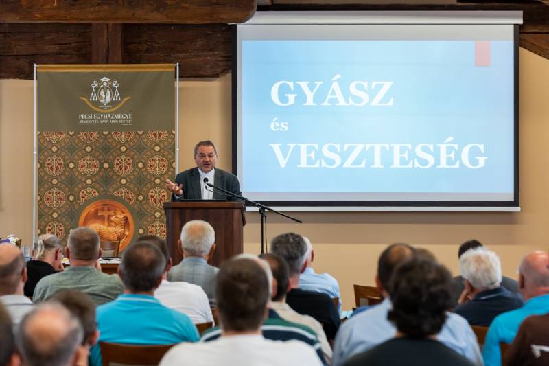 Ferfitalalkozo Pecs szept_30.jpg